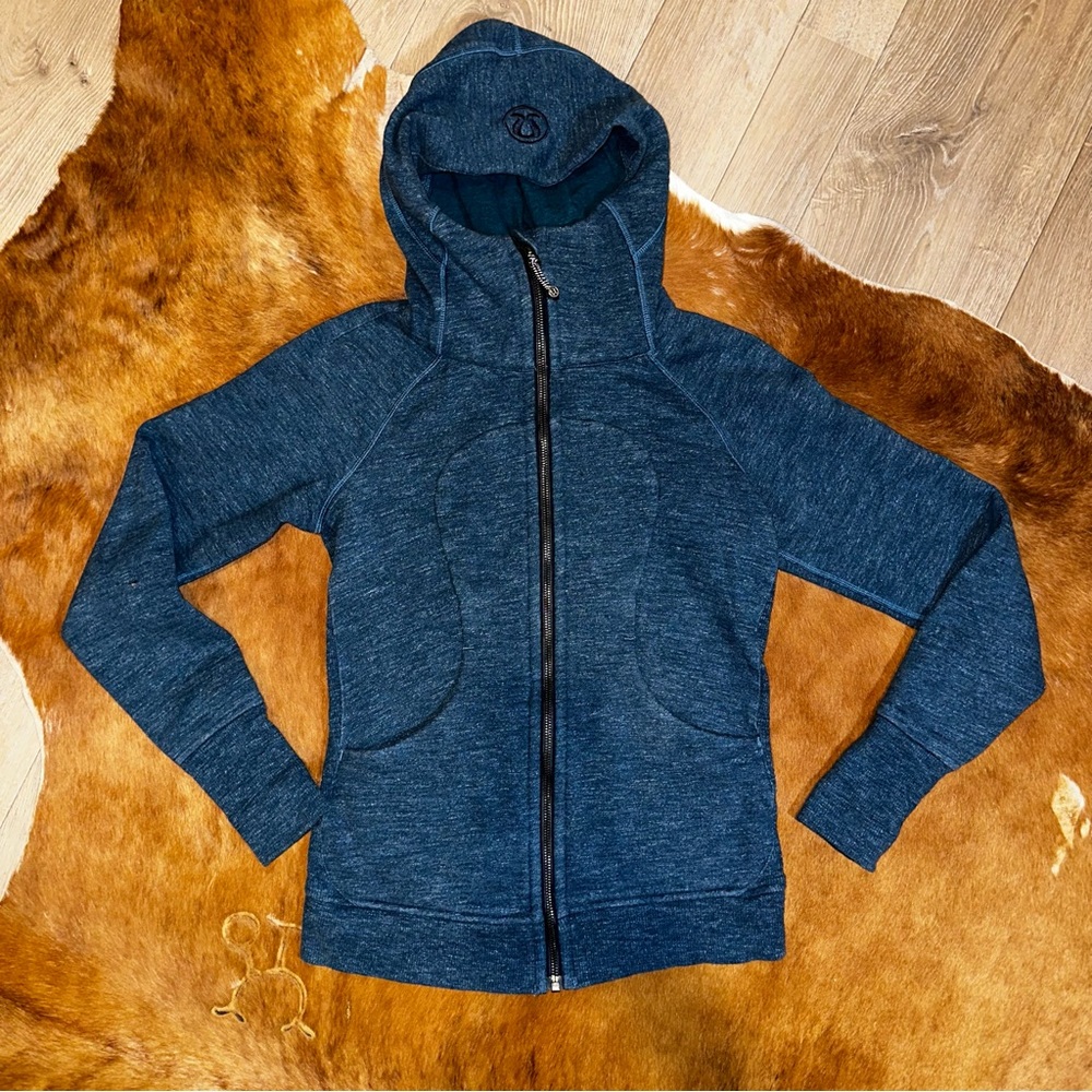 Lululemon Scuba Hoodie, Size 4